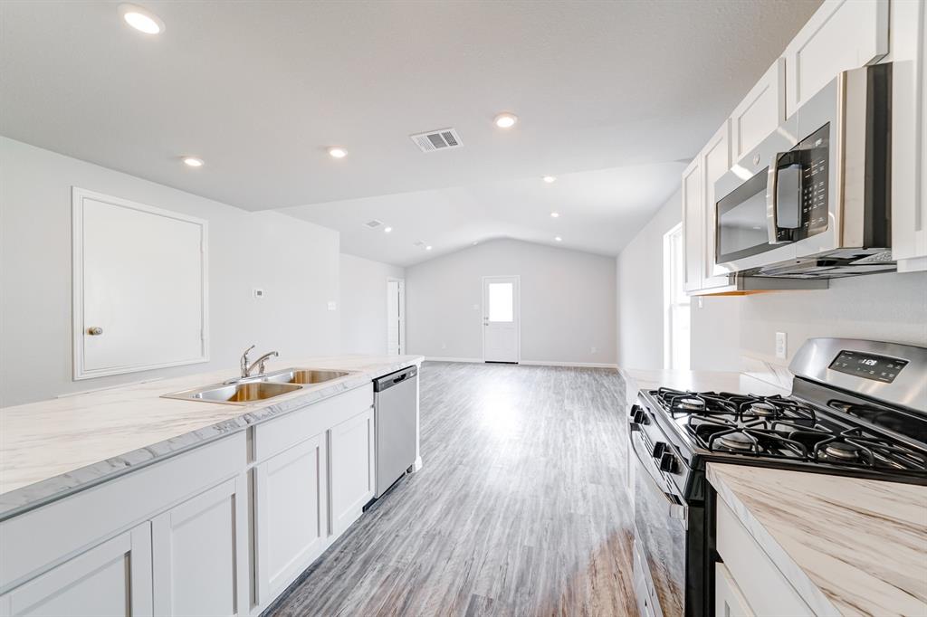 Still Water Lakes - Residential