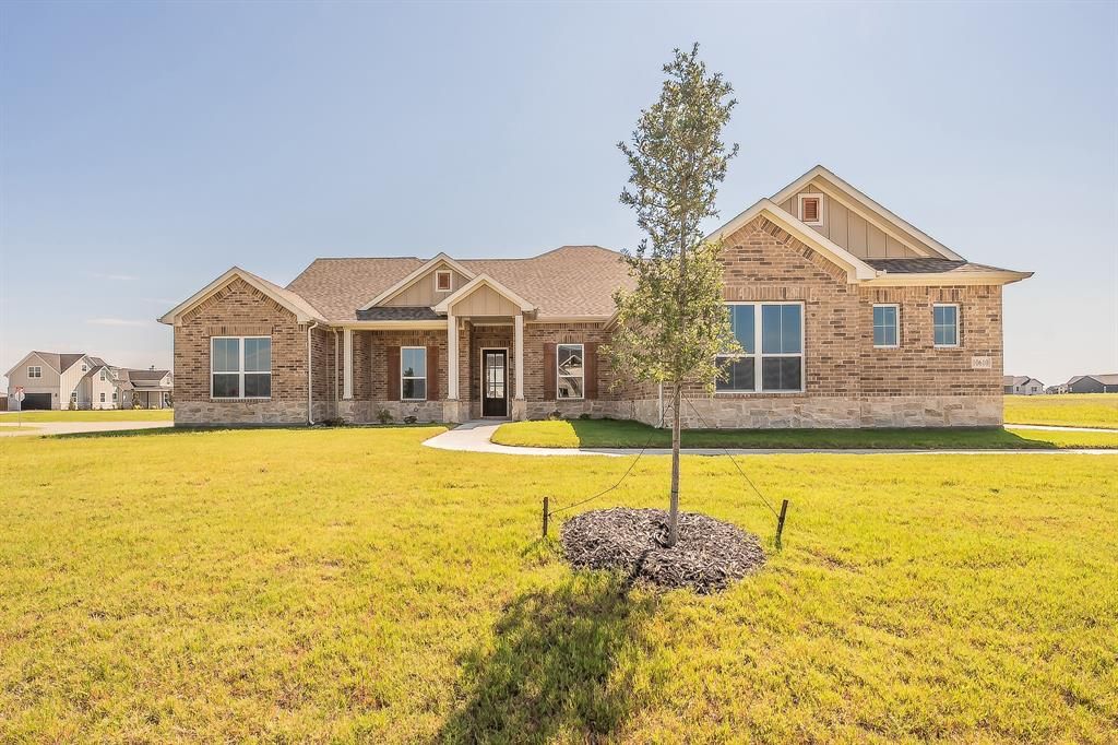 Photo of 10610 Winter Wheat Lane, Venus, TX 76084 (MLS # 21286034)