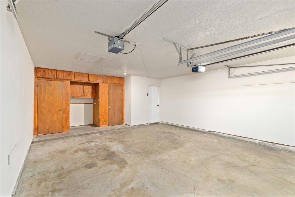 Crestwood - Residential