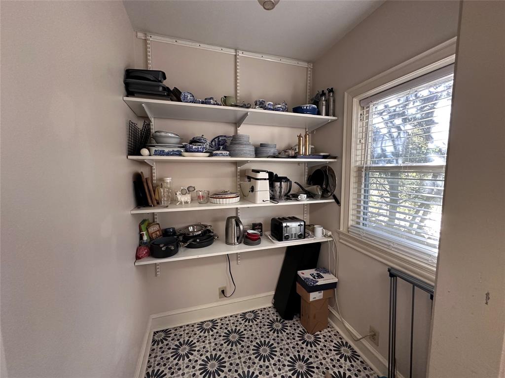 Vickery Adams - Residential Lease