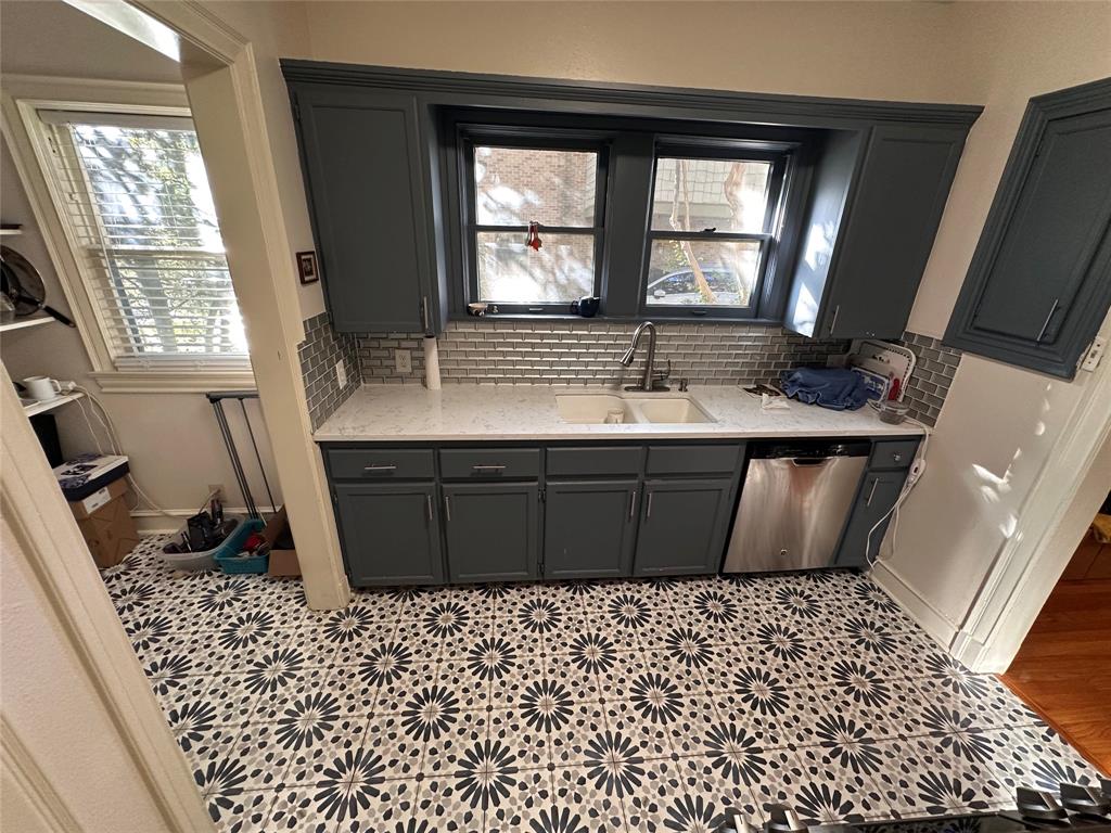 Vickery Adams - Residential Lease