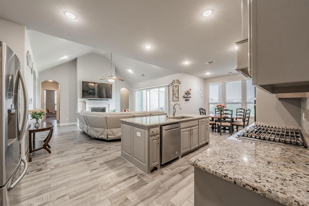 Estates Of Lakeshore Ph I The - Residential