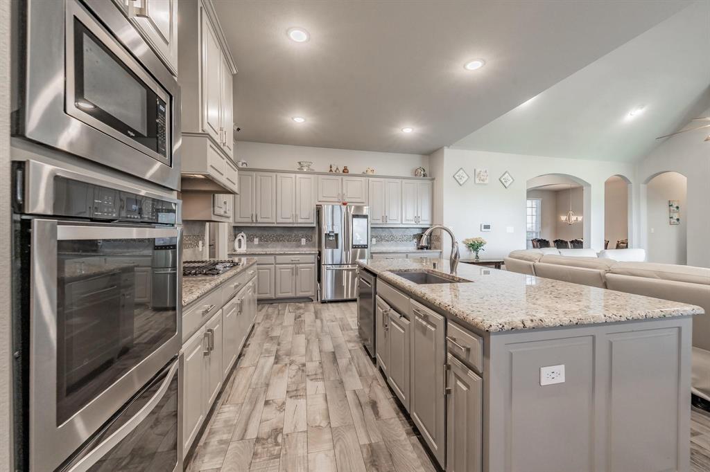 Estates Of Lakeshore Ph I The - Residential