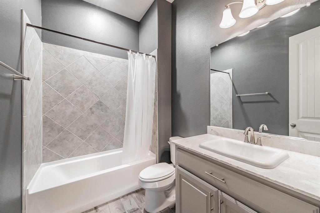 Estates Of Lakeshore Ph I The - Residential