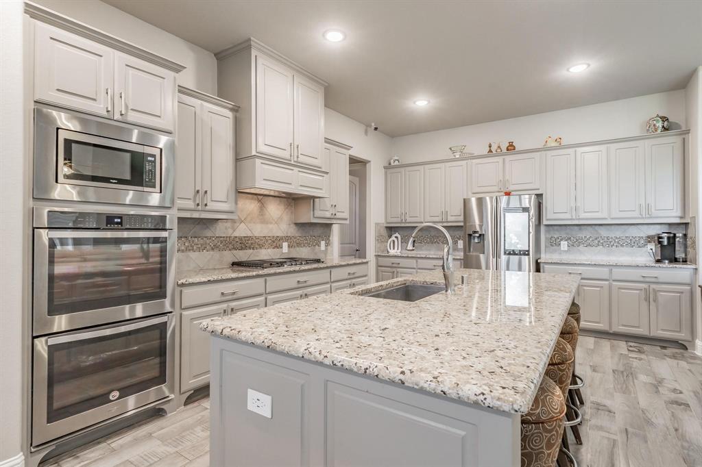 Estates Of Lakeshore Ph I The - Residential