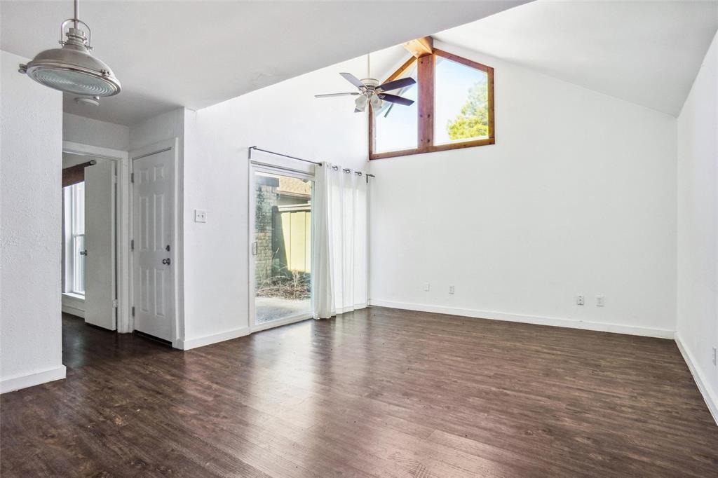 Country Condos Creek - Residential Income