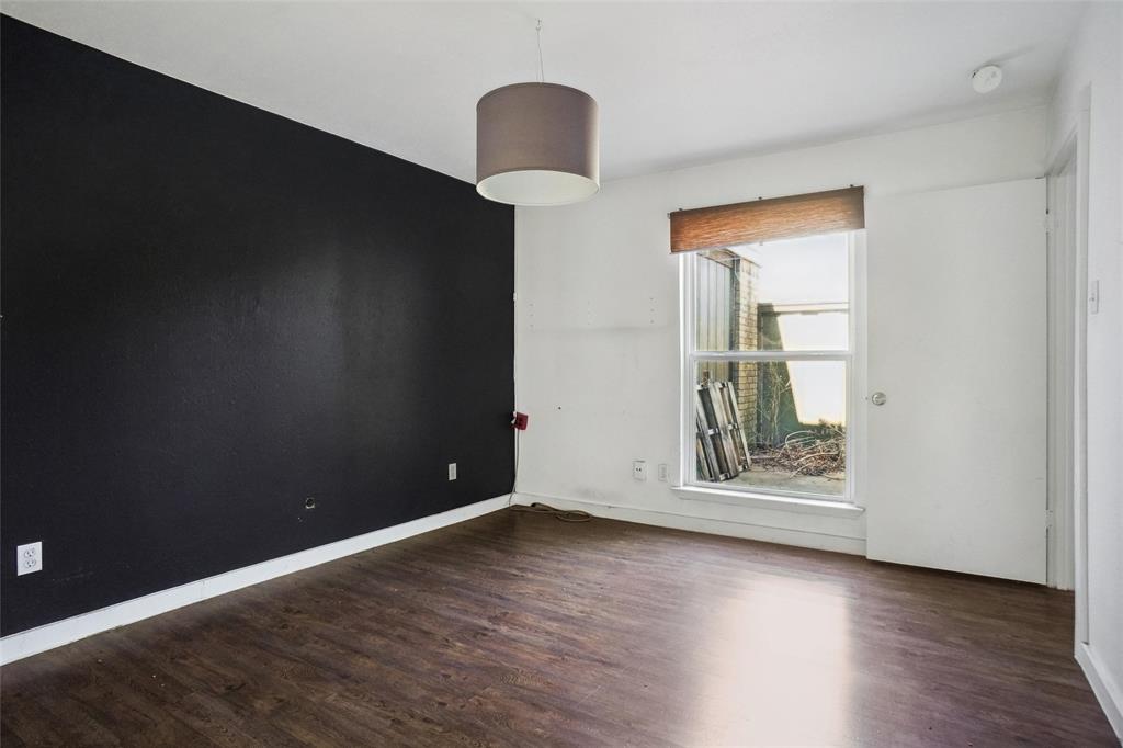 Country Condos Creek - Residential Income