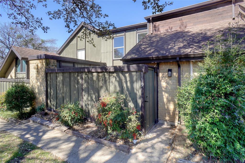 Country Condos Creek - Residential Income