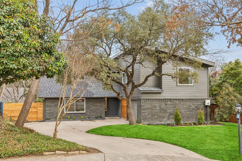 10840 Meadowcliff Lane