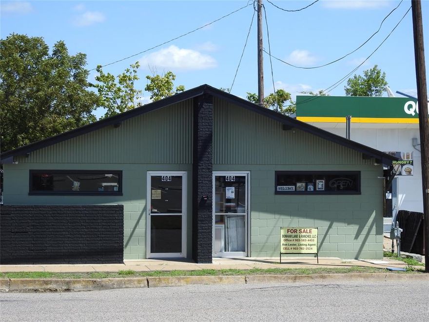 Commercial office, retail building in downtown Bonham, TX. This building has been recently and completely renovated, new electrical panel box and updates, new natural gas meter and lines, new water meter installed with all new plumbing, HVAC system updated and serviced, rustic metal ceiling, fresh paint throughout, etc. Move in ready, suitable for almost any small business. The property has 2 covered carports or patio, one enclosed building 14 x 28, these structures may need some TLC attention. 
Great location near the Bonham Police Dept just North of this building, Bonham Fire Dept a few hundred ft North, County Courthouse West of this location, Fannin Bank is South as well as the Post Office.  Motivated seller is ready to move on.  Call Ron Lester to set up your viewing of the property or schedule your showing for your buyers.