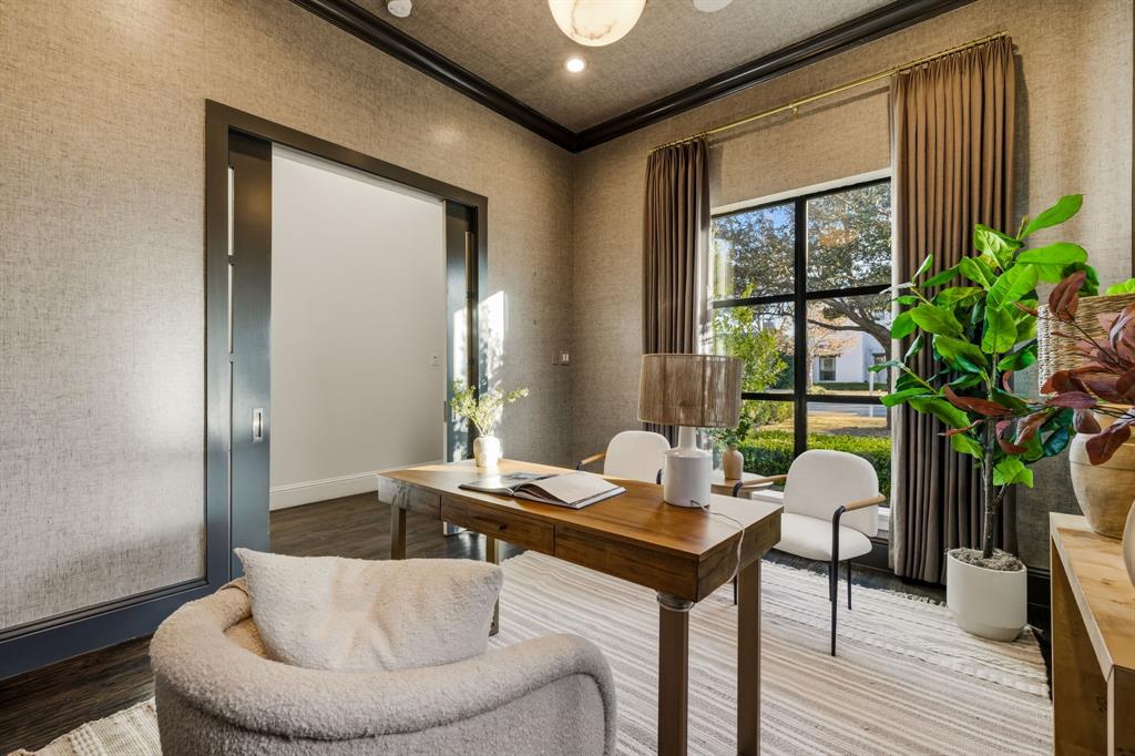 4635 W Amherst Avenue