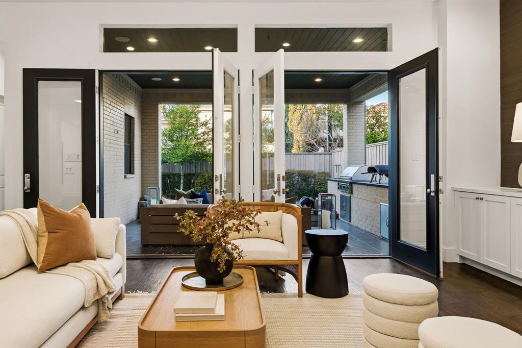 Linwood Place - Residential