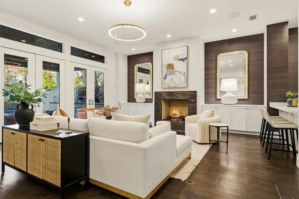 Linwood Place - Residential