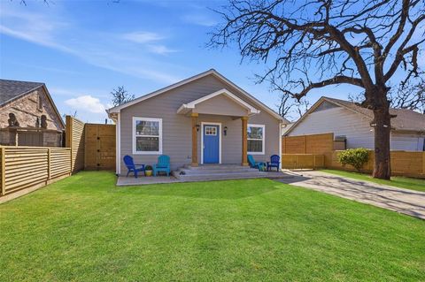 Photo of 2518 W Amherst Avenue, Dallas, TX 75235 (MLS # 21195916)