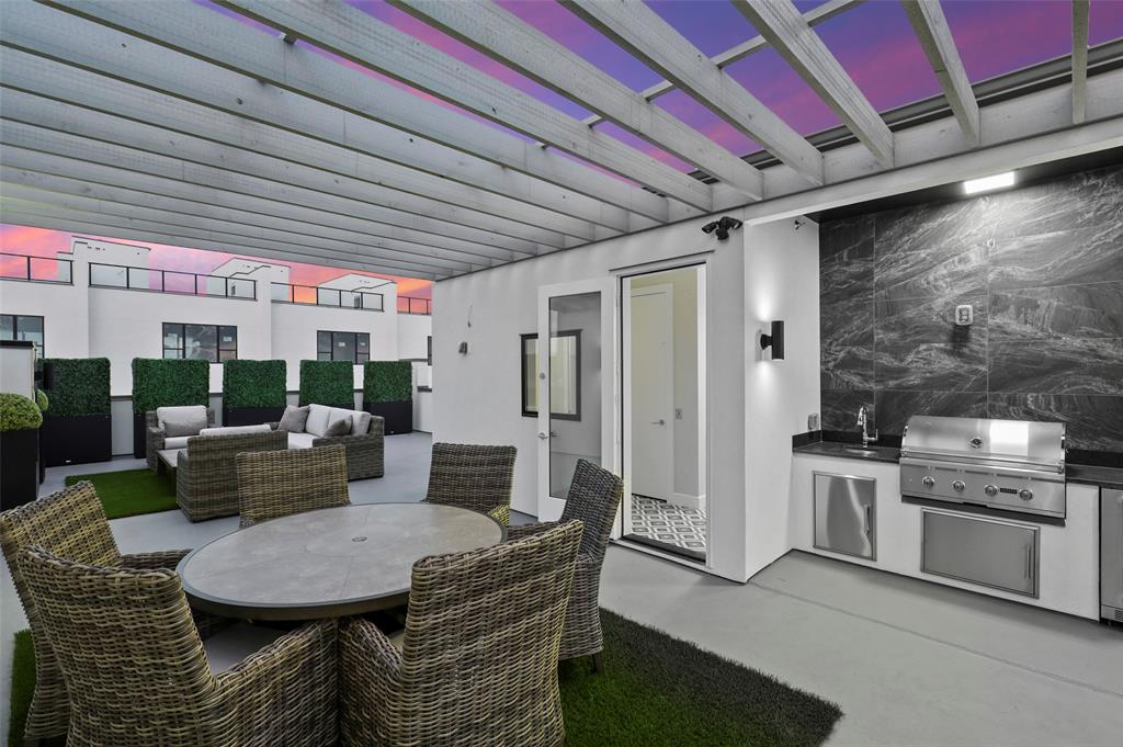 Villas on Hutton - Residential