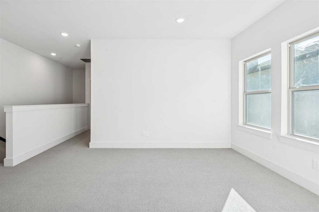 Lewisville Water's Edge II Condominium - Residential