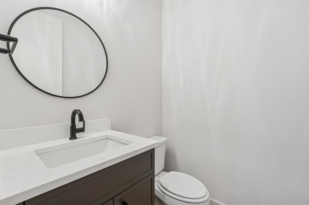 Lewisville Water's Edge II Condominium - Residential