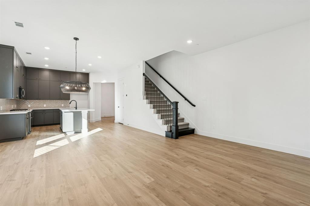 Lewisville Water's Edge II Condominium - Residential