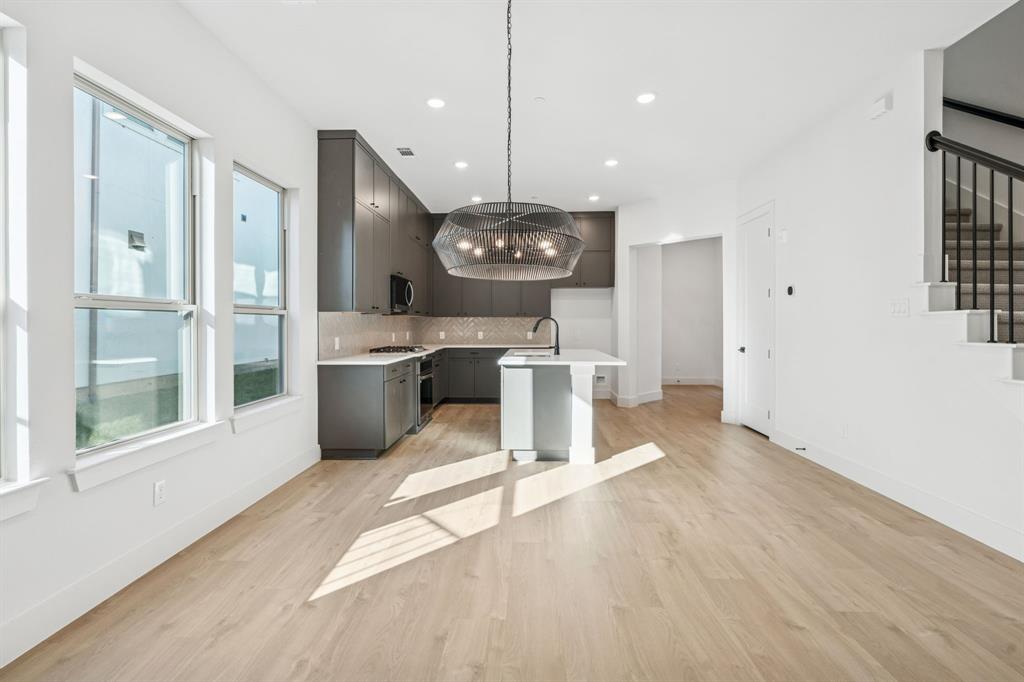 Lewisville Water's Edge II Condominium - Residential