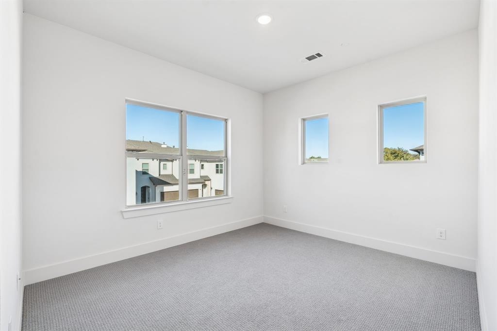 Lewisville Water's Edge II Condominium - Residential