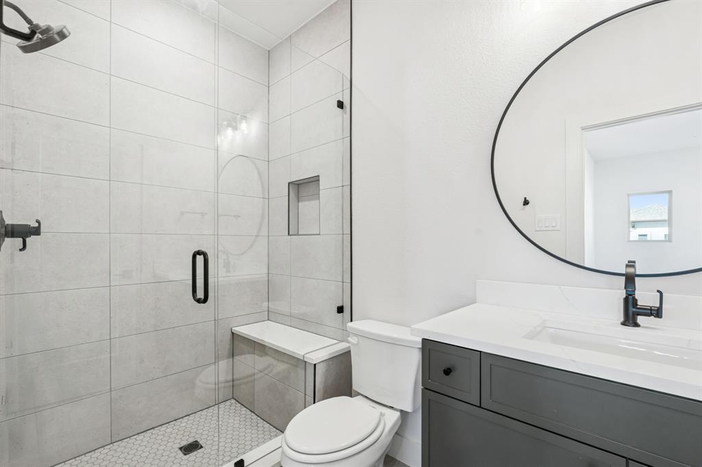 Lewisville Water's Edge II Condominium - Residential