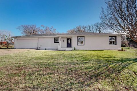 A home in Mabank