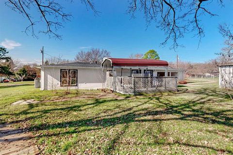 A home in Mabank