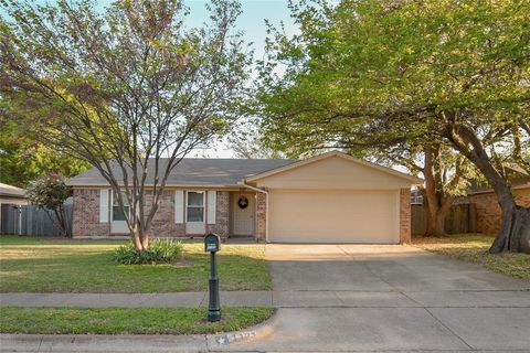 1121 Celeste Street Crowley TX 76036