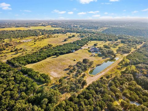 A home in Glen Rose