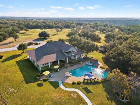 A home in Glen Rose