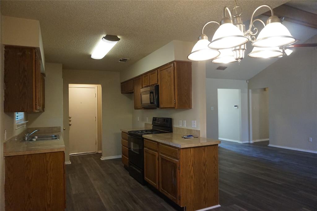 Turf Club Estates Add - Residential Lease