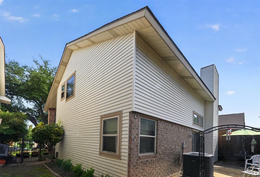 2416 Mira Drive