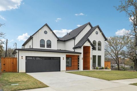 Photo of 1713 Highland Drive W, Keller, TX 76262 (MLS # 21331679)