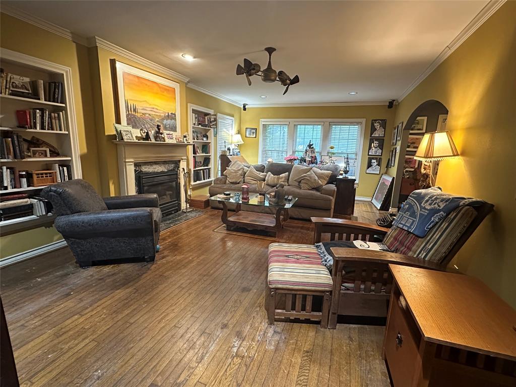 5927 Morningside Avenue