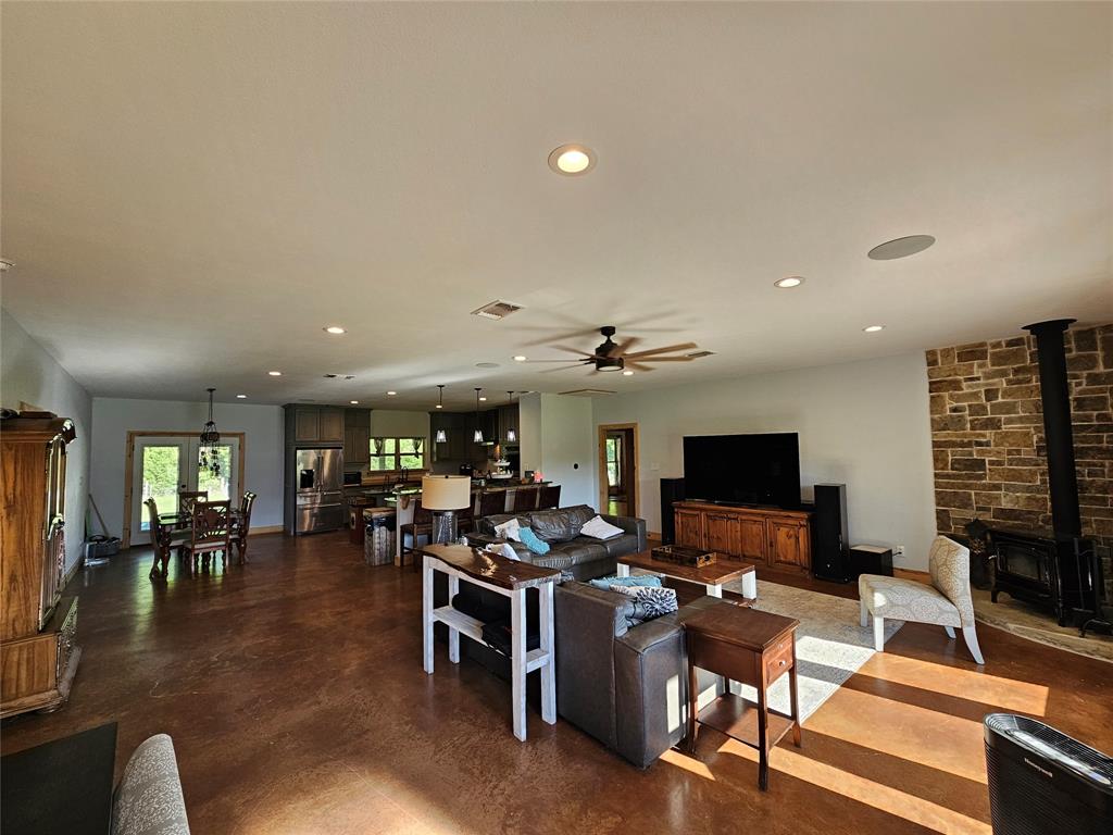 437 County Road 3190