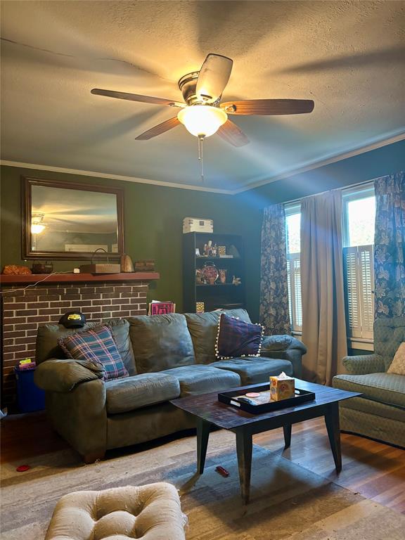 1109 Bonnie Brae Avenue