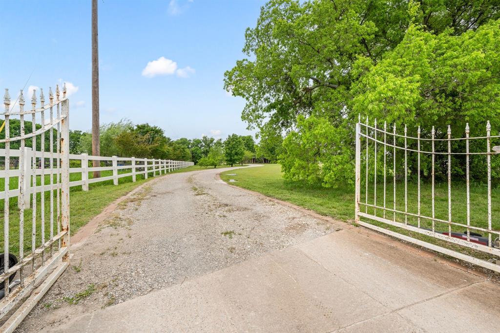 4411 Glenwood Lane