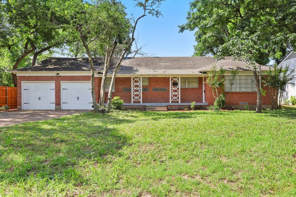 912 Cedar Springs Terrace
