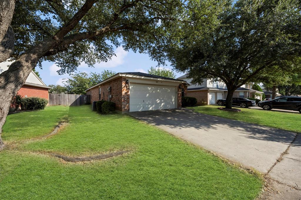 617 Bluejay Drive