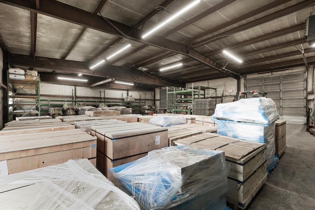 A MC BRAYER - Commercial Sale