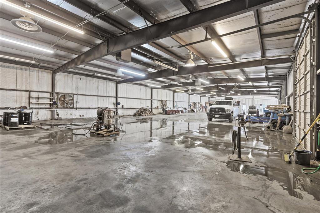 A MC BRAYER - Commercial Sale