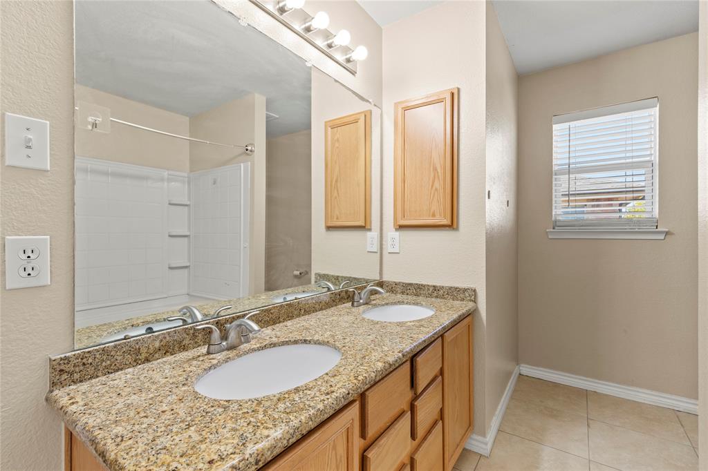 Sandy Glen 03 - Residential Lease