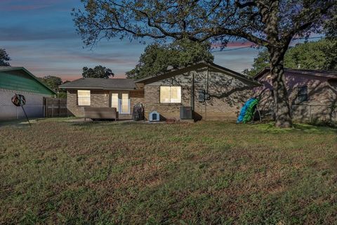 Tiny photo for 7520 Gayglen Drive, Dallas, TX 75217 (MLS # 21099400)