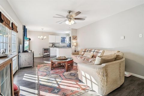 Tiny photo for 7520 Gayglen Drive, Dallas, TX 75217 (MLS # 21099400)