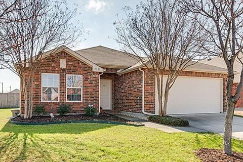 Photo of 5301 Comanche Wells Drive, McKinney, TX 75071 (MLS # 21286021)
