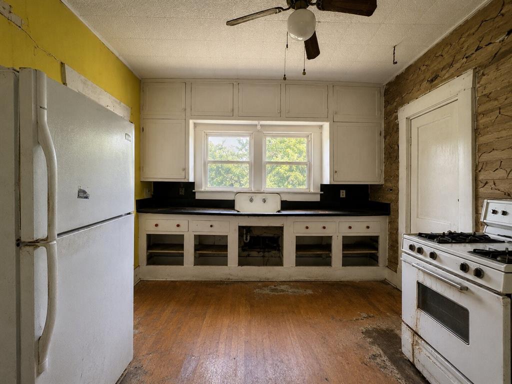 GARRISON, MITCHELL - Residential