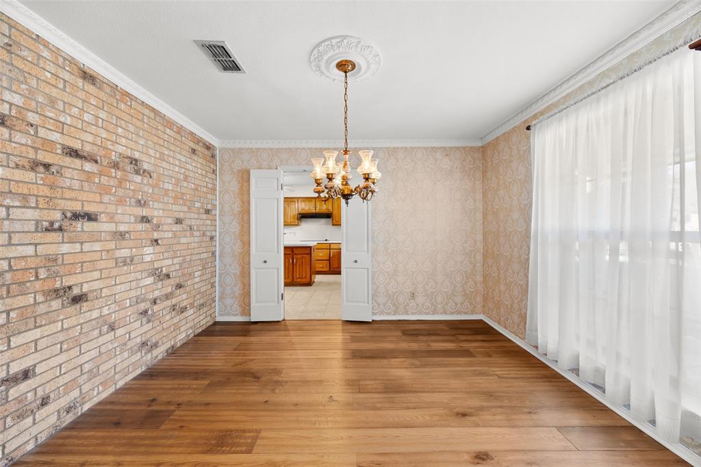 1116 Clear View Drive