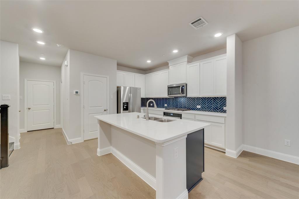 Bayside Twnhms - Residential Lease