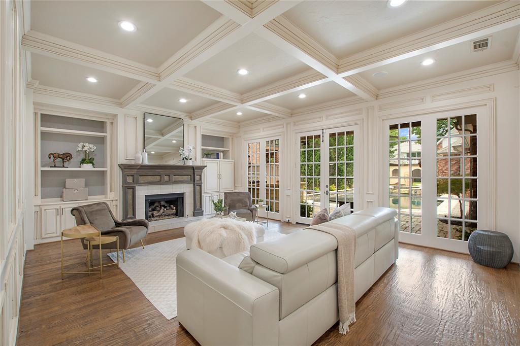 V W Greenwades - Residential