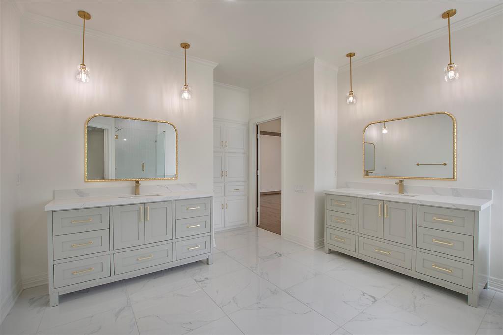 V W Greenwades - Residential